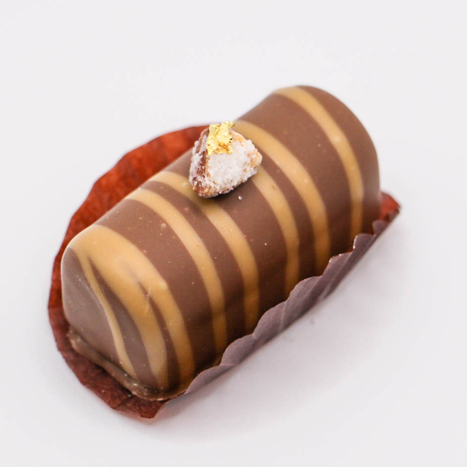 Almond Dulce Mini Cake